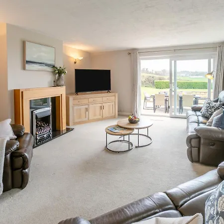 Trenoweth Sea View Holiday home *